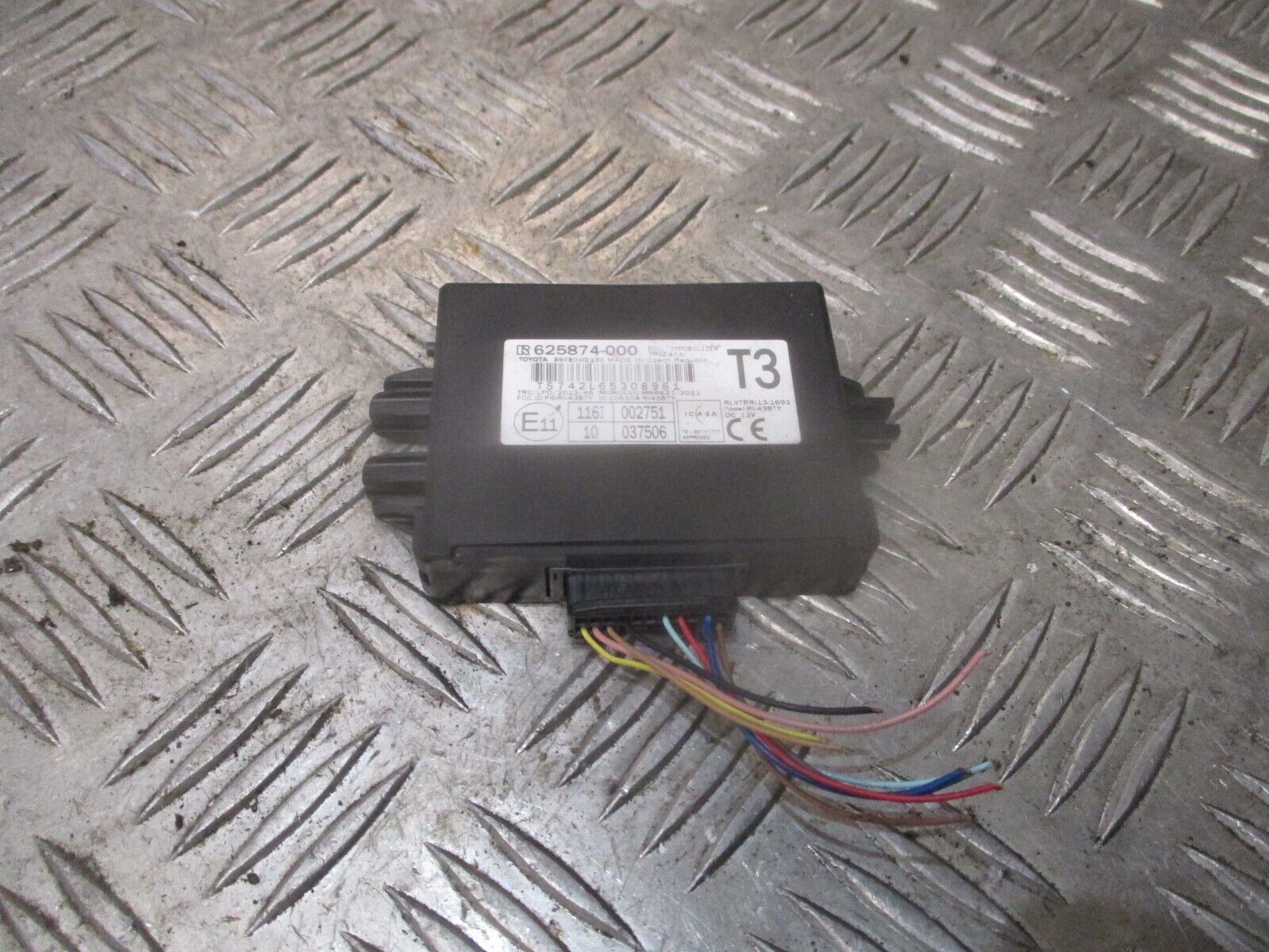 2016 GENUINE TOYOTA YARIS ELECTRONIC CONTROL UNIT 89780-0D130