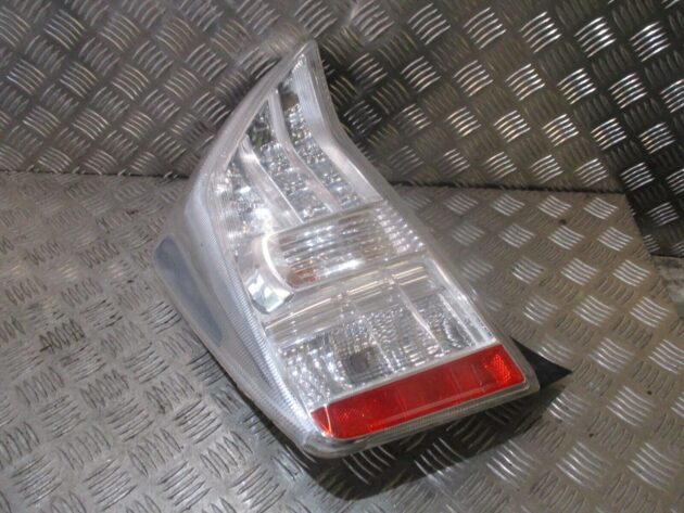 2014 GENUINE TOYOTA PRIUS REAR LEFT PASSENGER SIDE TAILLIGHT LAMP NSR