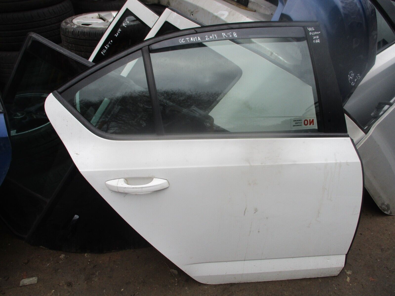 2014 GENUINE SKODA OCTAVIA HATCHBACK REAR RIGHT DRIVER SIDE BARE SHELL DOOR - Image 2