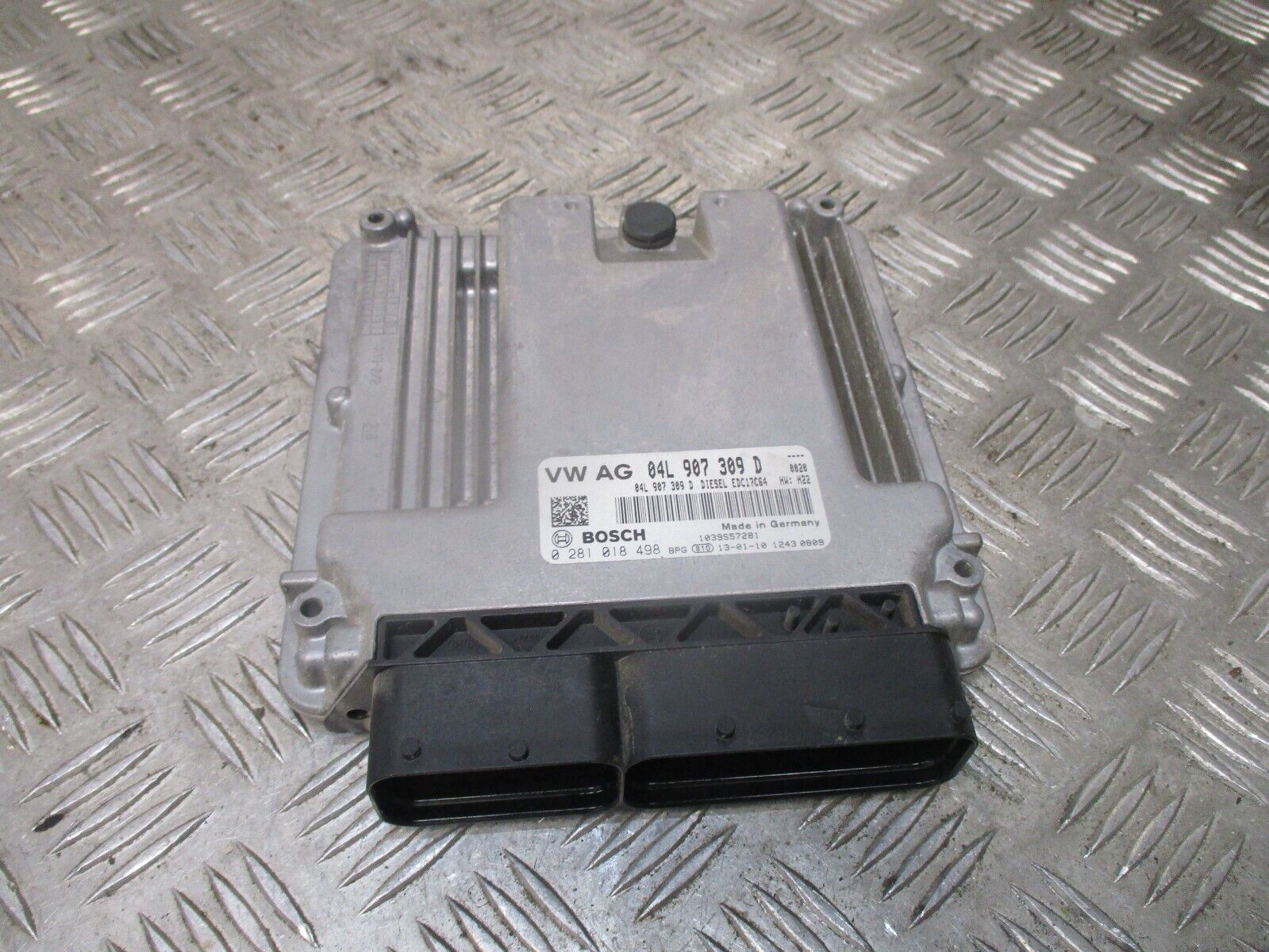 2015 GENUINE VW GOLF MK7 MANNUAL ENGINE ECU CONTROL MODULE 04L907309D