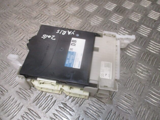2016 GENUINE TOYOTA YARIS BCM BODY CONTROL MODULE 89221-0D470 82730-52K40 - Image 4