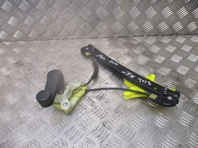 2014 GENUINE VW POLO REAR RIGHT DRIVER SIDE MANUAL WINDOW REGULATER OSR