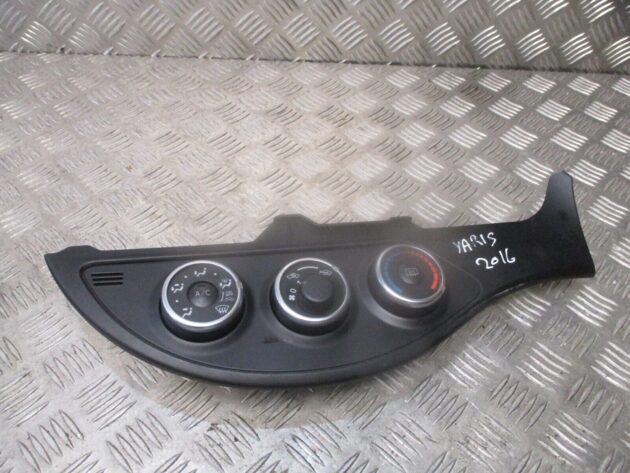 2016 GENUINE TOYOTA YARIS AC CONTROLER CLIMATE CONTROL PANEL 55406-0D400