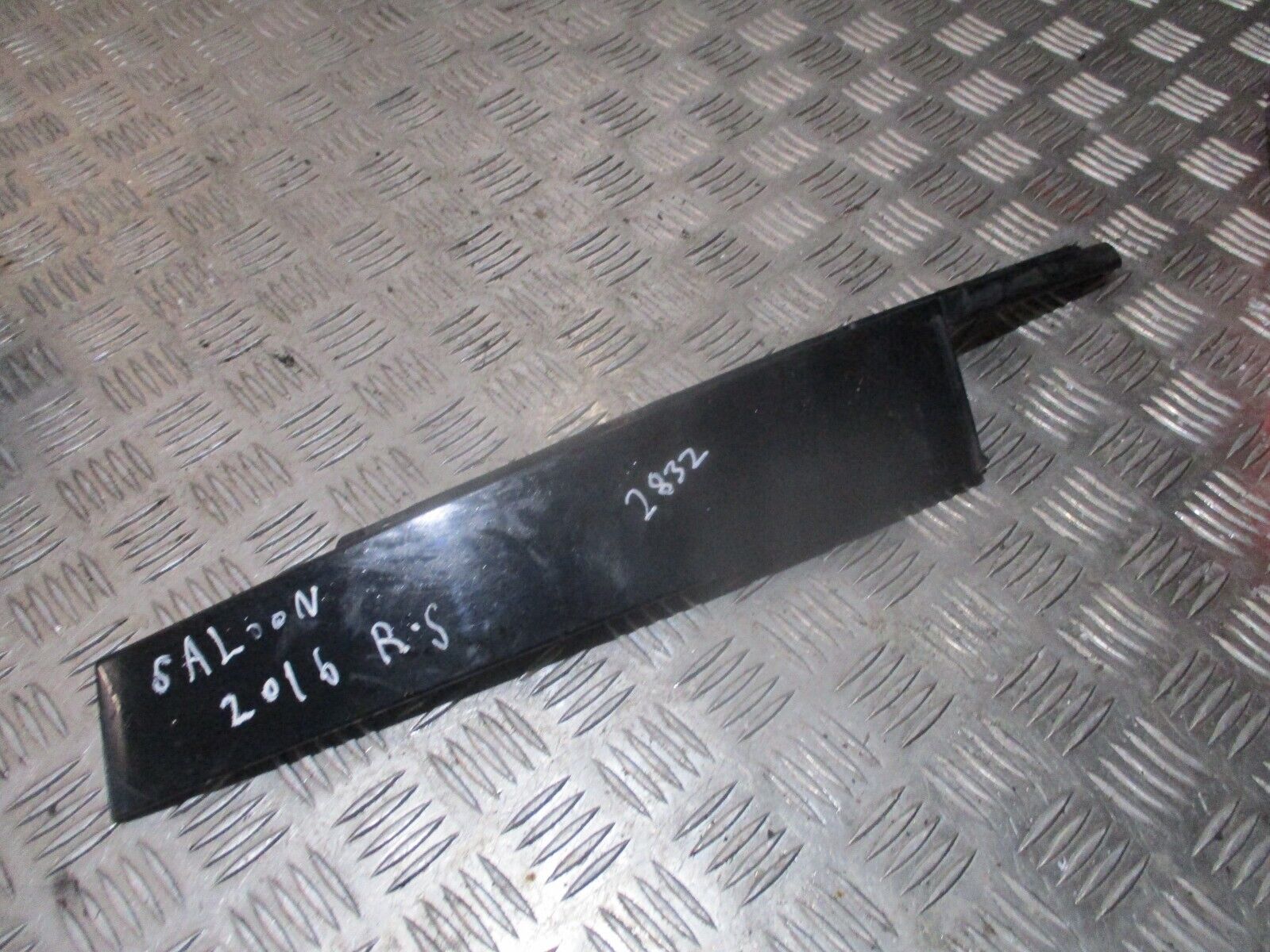 2016 AUDI A3 8V SALOON FRONT RIGHT DRIVER SIDE B PILLAR TRIM 8V5837902 OEM - Image 2