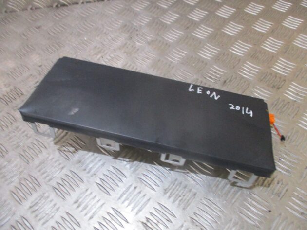 2014 GENUINE SEAT LEON 5F RIGHT DRIVER SIDE KNEE AIRBG 5G2880842D - Image 4