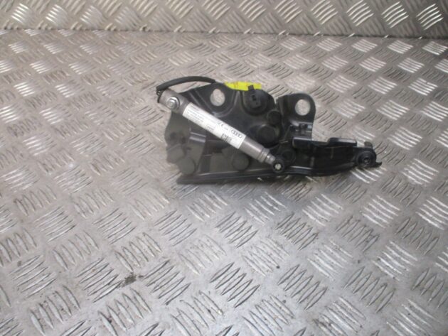 2016 AUDI A3 8V PASSENGER SIDE FRONT BONNET HOOD HINGE & ACTUATOR 8V0823823F OEM
