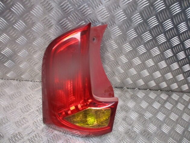 2012 GENUINE KIA PICANTO 3DOOR REAR RIGHT DRIVER SIDE TAILLIGHT LAMP 92402-1Y0
