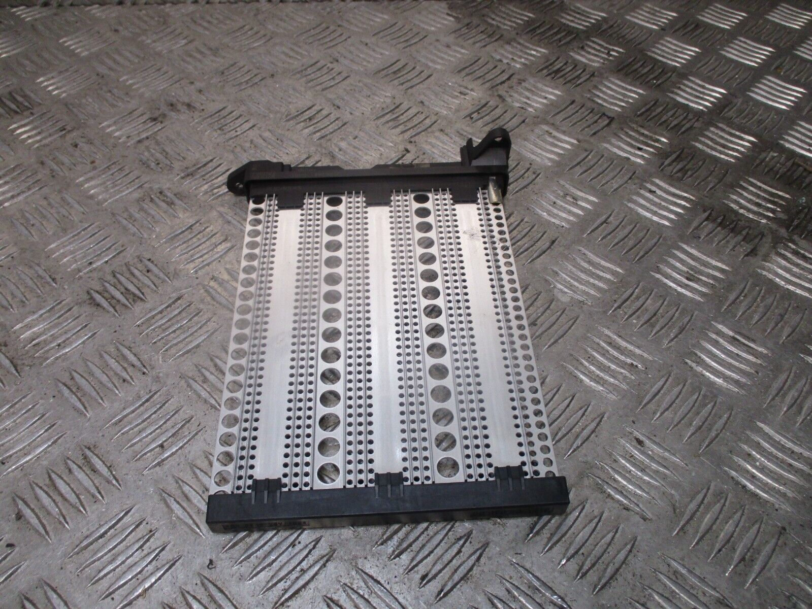 2015 GENUINE VW GOLF MK7 VALEO ELECTRIC HEATER MATRIX ELEMENT 5Q0963235