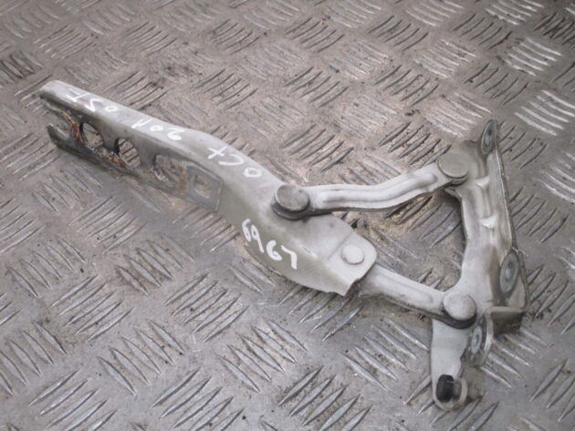 2011 GENUINE SKODA OCTAVIA FRONT RIGHT DRIVER SIDE BONNET HINGE 1Z0823302C