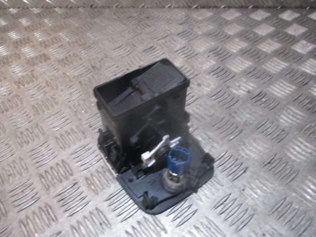 2016 GENUINE AUDI A3 8V SALOON REAR CENTRE CONSOLE AIRVENT 8V0819203A - Image 3