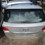 2013 GENUINE TOYOTA AVENSIS ESTATE REAR TAILGATE BOOT LID