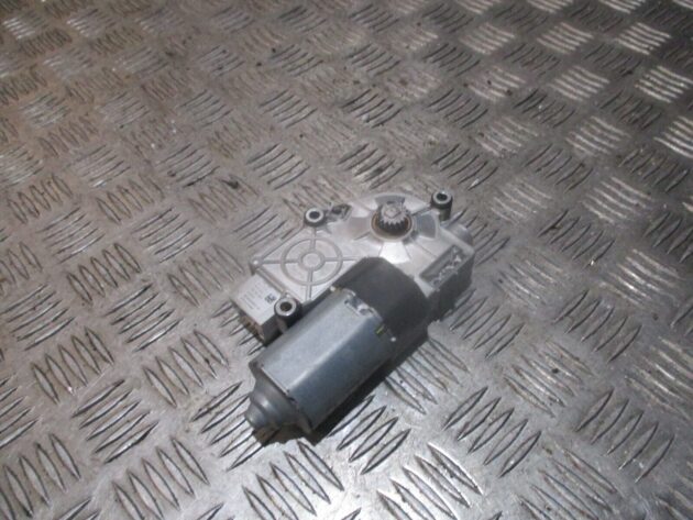 2016 GENUINE AUDI A3 8V SALOON ELECTRIC SUNROOF MOTOR 8V3959591A - Image 3