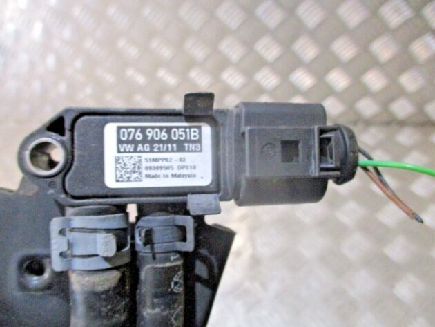 2012 GENUINE VW PASSAT AUDI SEAT SKODA 2.0 TDI DPF PRESSURE SENSOR 076906051B - Image 2