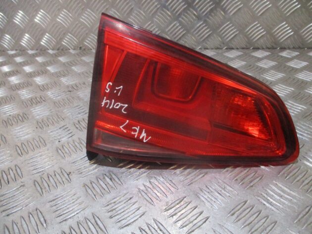 2014 VW GOLF MK7 INNER REAR LEFT PASSENGER SIDE TAILLIGHT LAMP 5G0945093AD OEM - Image 2