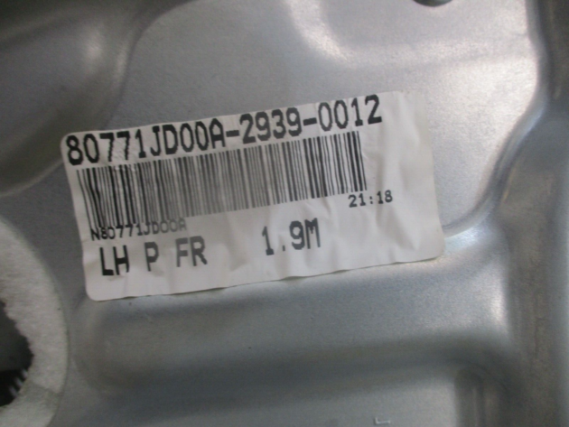 2011 NISSAN QASHQAI +2 FRONT LEFT PASSENGER SIDE WINDOW REGULATER 80771JD00A - Image 2