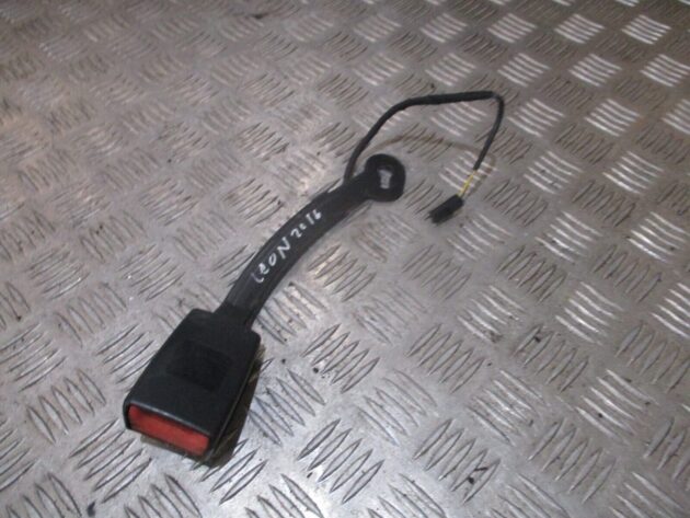 2016 GENUINE SEAT LEON FRONT RIGHT DRIVER SIDE SEAT BELT BUCKLE STALK 5F0857756 - Image 3