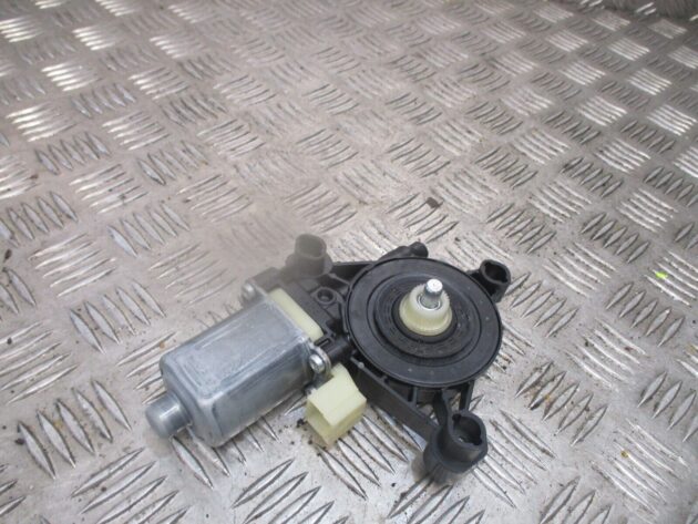 2014 GENUINE SEAT LEON FRONT RIGHT DRIVER SIDE WINDOW MOTOR 5Q0959802B - Image 3
