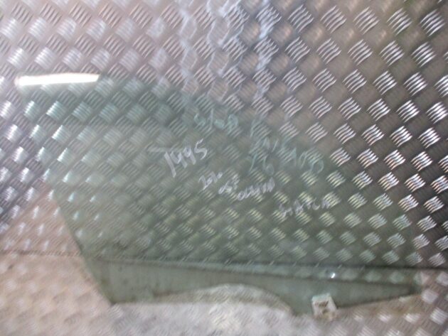 2012 SKODA OCTAVIA HATCHB FRONT RIGHT DRIVER SIDE DOOR WINDOW GLASS - Image 2