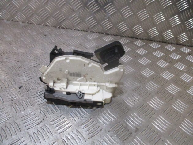 2014 VW GOLF MK7 FRONT LEFT PASSENGER SIDE DOOR LOCK MECHANISM 5K2837015D OEM
