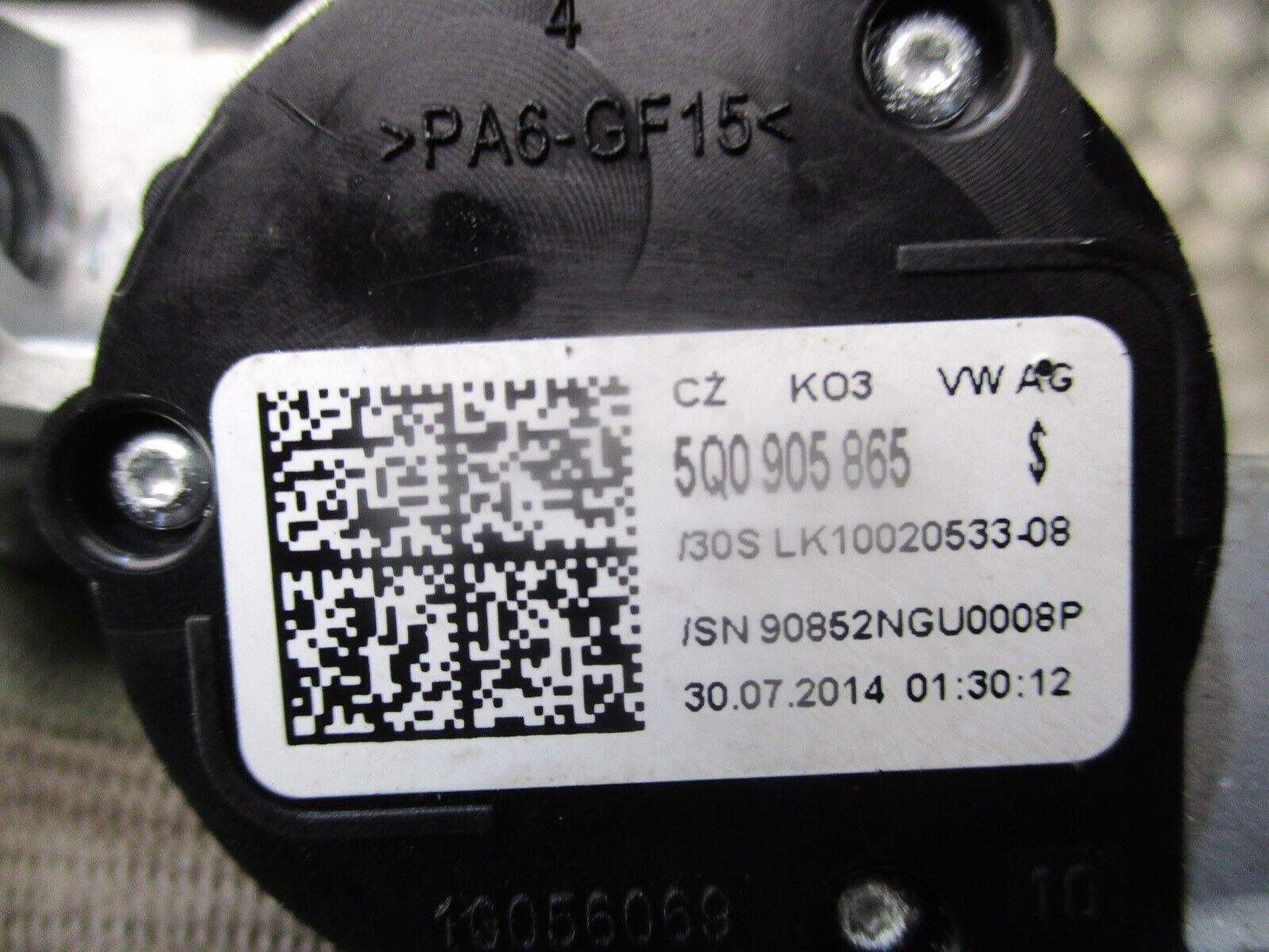 2014 GENUINE VW GOLF MK7 IGNITION BARREL & KEY 5Q0905865 1K0905851 - Image 2