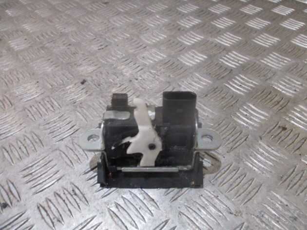 2014 GENUINE SEAT IBIZA REAR TAILGATE BOOT LOCK MECHANISM 6J3827505A - Image 2