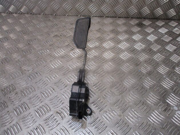2014 GENUINE TOYOTA PRIUS ACCELERATOR THROTTLE PEDAL 78110-12060 - Image 2