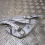 2016 GENUINE AUDI A1 8X 3 DOOR FRONT DRIVER SIDE BONNET HINGE 8X0823302A