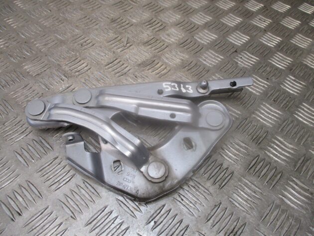 2016 GENUINE AUDI A1 8X 3 DOOR FRONT DRIVER SIDE BONNET HINGE 8X0823302A