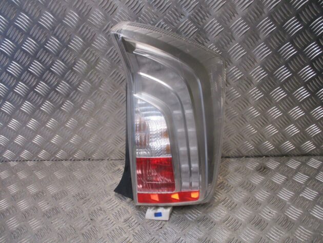 2014 GENUINE TOYOTA PRIUS REAR LEFT PASSENEGER SIDE TAILLIGHT LAMP