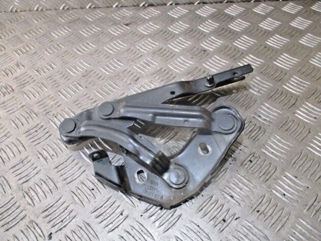 2014 GENUINE AUDI A1 8X FRONT RIGHT DRIVER SIDE BONNET HINGE 8X0823302A