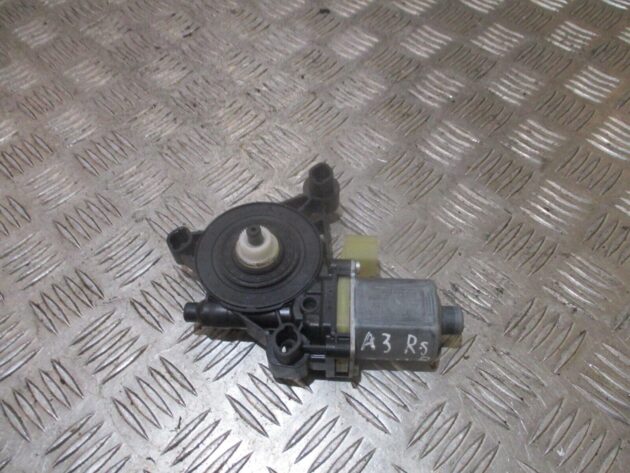 2013 GENUINE AUDI A3 8V FRONT RIGHT DRIVER WINDOW MOTOR 5Q0959802 - Image 2