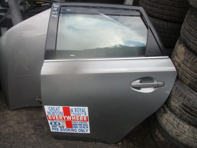 2014 GENUINE TOYOTA AURIS HATCHBACK REAR LEFT PASSENGER SIDE BARE SHELL DOOR NSR - Image 3