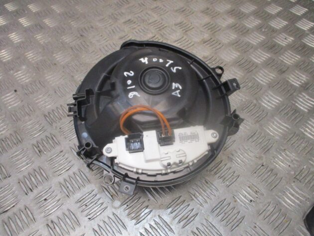 2016 GENUINE AUDI A3 8V SALOON HEATER BLOWER FAN MOTOR 5Q0907521C - Image 3