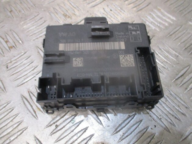 2018 GENUINE VW TOURAN FRONT RIGHT DRIVER SIDE DOOR CONTROL MODULE 5Q0959593F - Image 3