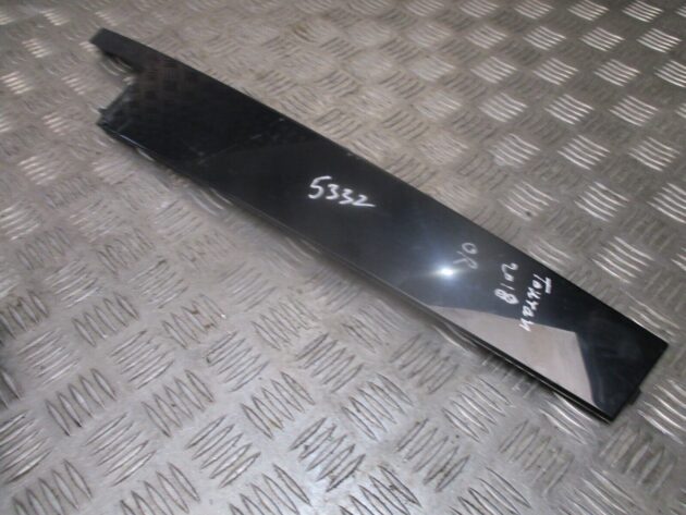 2018 GENUINE VW TOURAN REAR RIGHT DRIVER SIDE DOOR DOOR B PILLAR TRIM 5TA839902 - Image 3