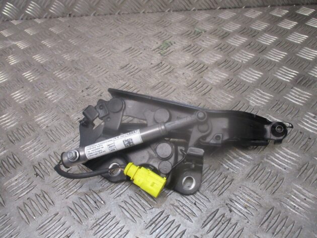 2017 GENUINE AUDI A3 8V FRONT RIGHT DRIVER SIDE BONNET HINGE8V0823302F 8V082382F - Image 2