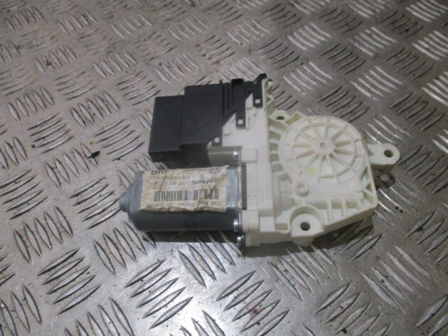 2012 GENUINE SKODA OCTVIA REAR RIGHT DRIVER SIDE WINDOW MOTOR 1K0959704AK
