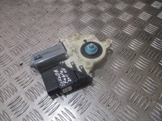 2012 GENUINE SKODA OCTVIA REAR RIGHT DRIVER SIDE WINDOW MOTOR 1K0959704AK - Image 3