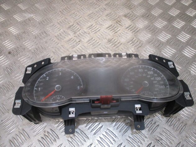 2018 GENUINE VW TOURAN SPEEDOMETER INSTRUMENT CLUSTER CLOCK 5TA920941C