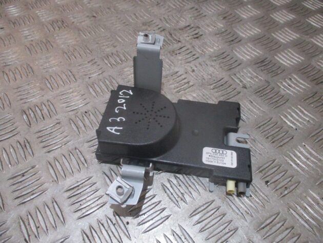 2012 GENUINE AUDI A3 8P AERIAL ANTENNA AMPLIFIER BOOSTER 8P4035225D - Image 3