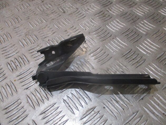 2012 GENUINE AUDI A3 8P FRONT RIGHT DRIVER SIDE BONNET HINGE 8P082302B