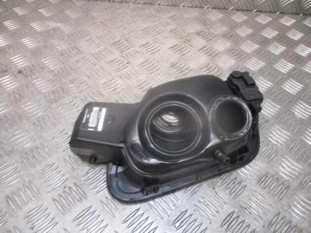 2018 GENUINE VW TOURAN REAR FUEL FILLER FLAP CAP COVER 5TA809857C - Image 3