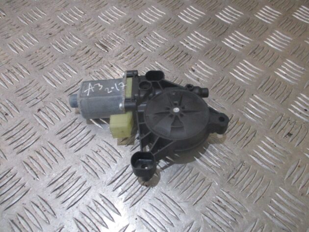 2017 GENUINE AUDI A3 8V FRONT RIGHT DRIVER SIDE WINDOW MOTOR 5Q0959501B