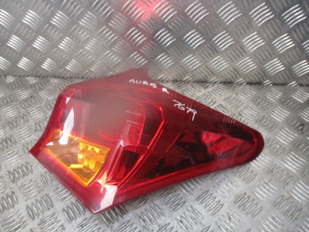 2014 GENUINE TOYOTA AURIS HATCHBACK  REAR RIGHT DRVIVER SIDE TAILLIGHT LAMP - Image 2