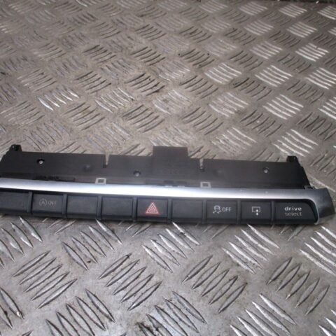 2016 GENUINE AUDI A3 8V HAZARD WARNING LIGHT SWITCH PANEL 8V0925301BA