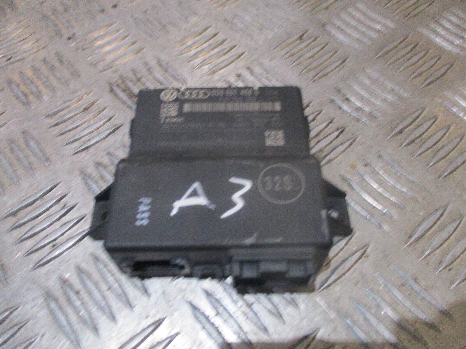2015 GENUINE AUDI A1 GATEAWAY CONTROL UNIT MODULE 8U0907468G - Image 3