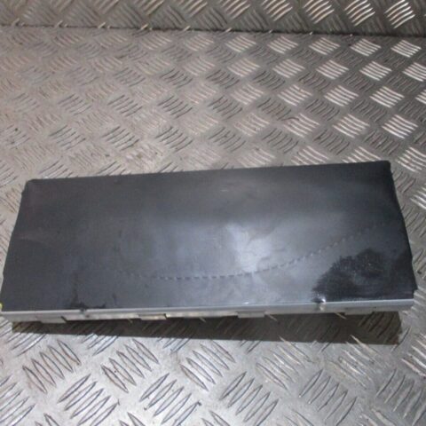 2015 GENUINE SEAT LEON RIGHT DRIVERS KNEE AIRBG 5G2880842D