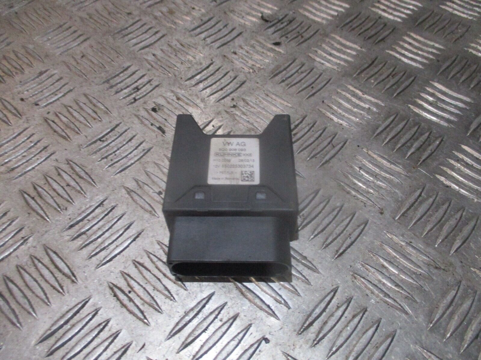 2015 GENUINE VW GOLF MK7 FUEL PUMP ECU CONTROL MODULE 5Q0906093