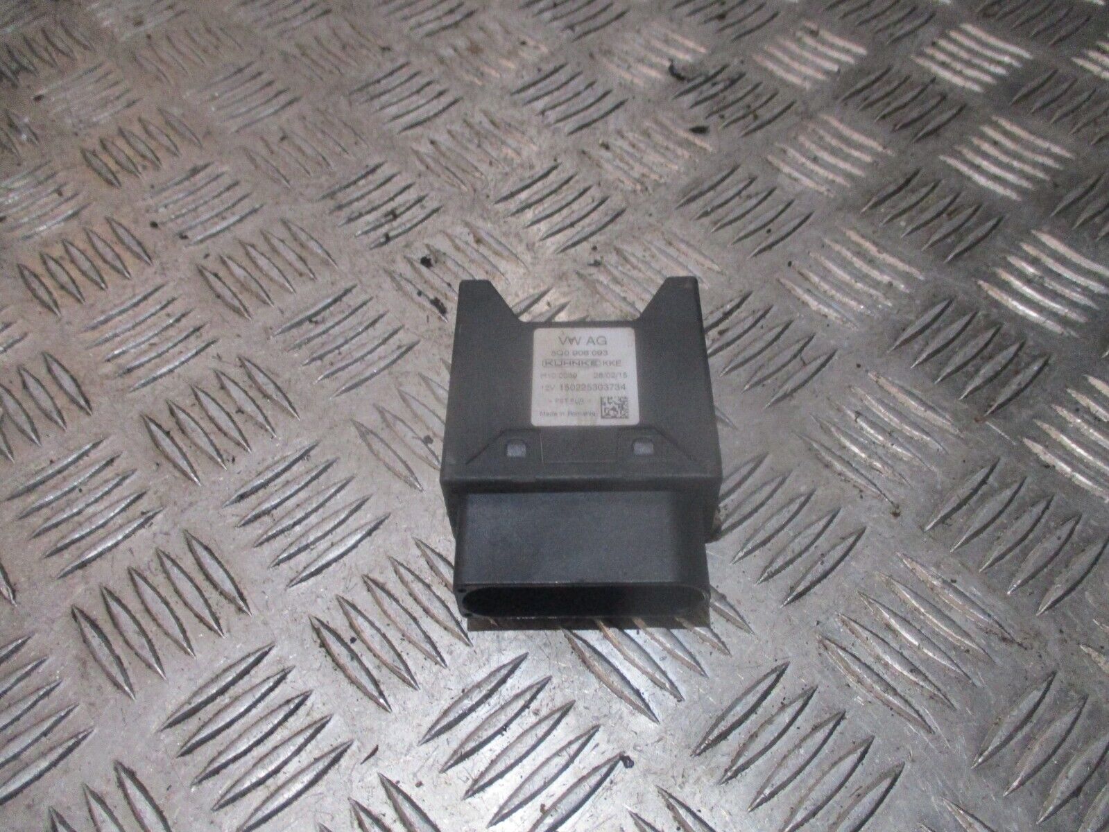 2015 GENUINE VW GOLF MK7 FUEL PUMP ECU CONTROL MODULE 5Q0906093 - Image 3