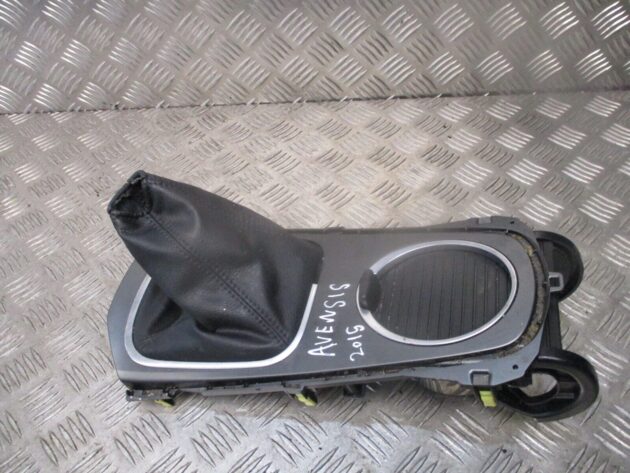 2015 GENUINE TOYOTA AVENSIS CENTRE CONSOLE & CUP HOLDER 55625-05050 - Image 2